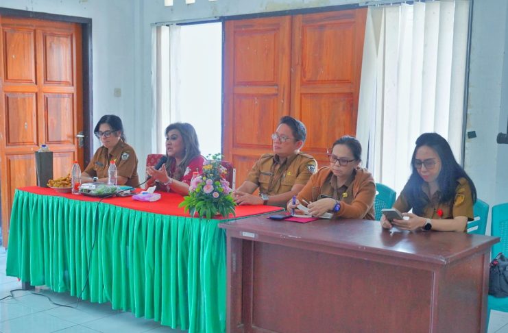 Matangkan Persiapan Float TIFF 2026, Ketua Umum Levita Supit Kumpulkan Petani Bunga Tomohon