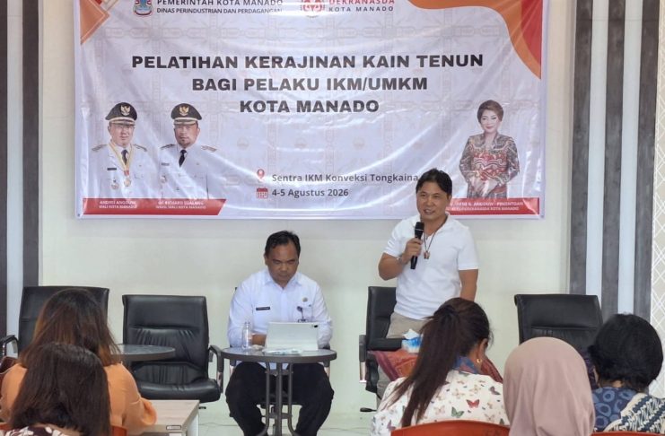 Dekranasda dan Disperindag Manado Gelar Pelatihan Tenun, Rinto Taroreh Ajak Lestarikan Warisan Budaya