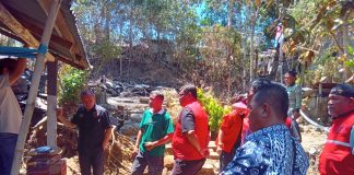 Reza Rumambi Salurkan Bantuan untuk Korban Kebakaran di Paniki Bawah