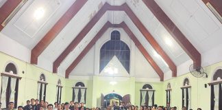 Ibadah Bersama Pemuda Mandolang Raya di GMIM Philia Kalasey Dua: Jaga ‘Obor Pembangunan’ Tetap Menyala